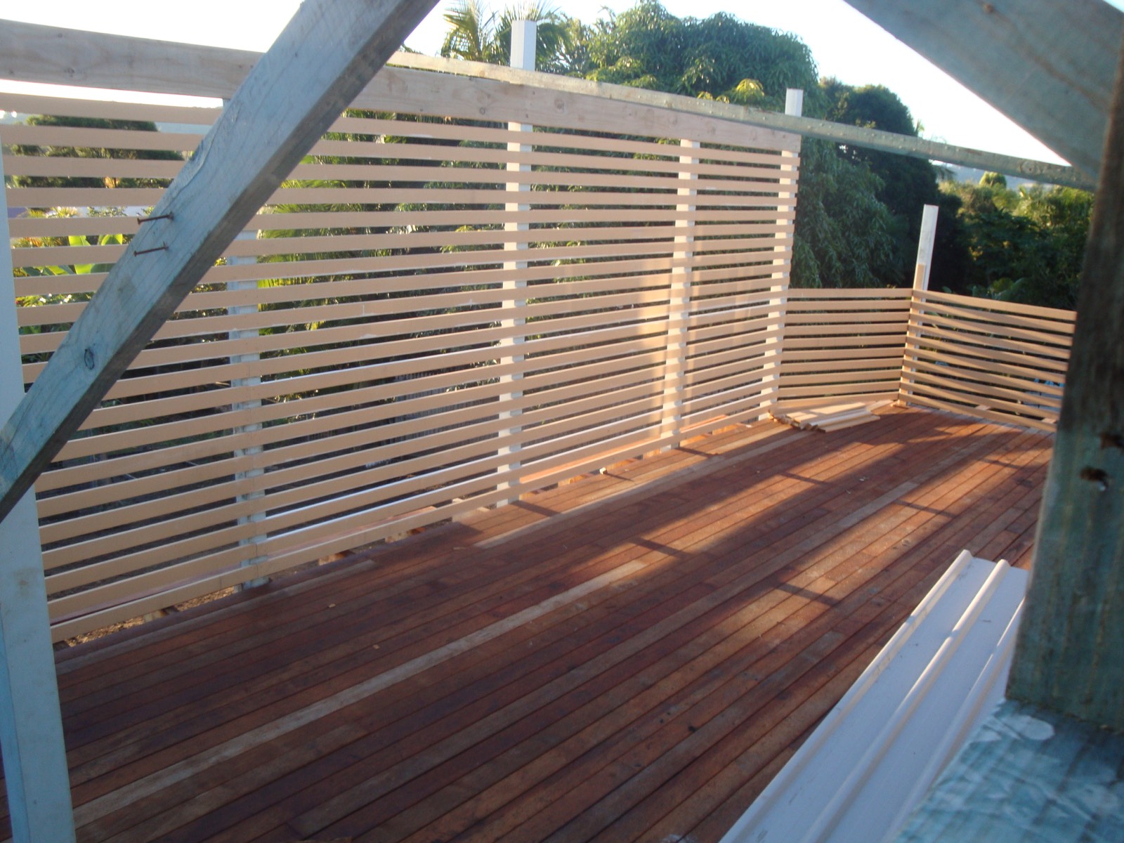 Decking and outdoor structures — Thomas Philp Constructions